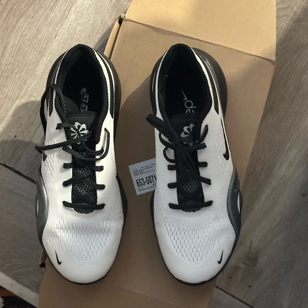 Nike Zoom SuperRep 4NN Black and White Women’s Running Shoes - Picture 2 of 7